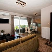 Suite with Lake View