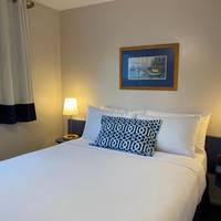 Queen Suite with Sea View