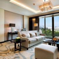 King Junior Suite - Non-Smoking