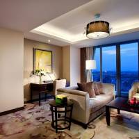 Executive Suite - Non-Smoking