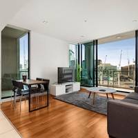 One-Bedroom Apartment with City View