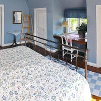 Double or Twin Room with Shared Bathroom