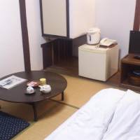 Japanese-Style Single Room