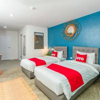 Twin Room with Pool View