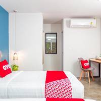 Twin Room with Bath