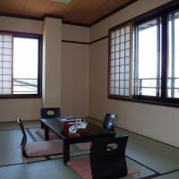 Japanese-Style Twin Room with Shared Bathroom