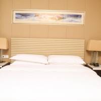 Deluxe King Room, Larger Guest room, 1 King, City view