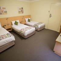 Superior Room with 1 Queen Bed and 2 Single Beds