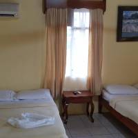 Family Room (5 Adults)