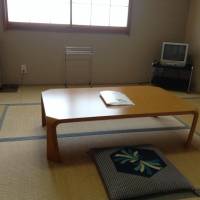 Basic Single Room with Shared Bathroom