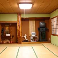 Japanese-Style Twin Room with Shared Bathroom