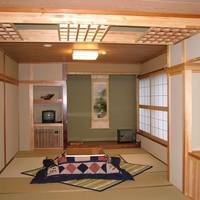 Japanese-Style Superior Room with Shared Bathroom (5 Adult)
