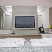 Double or Twin Room with Partial Sea View