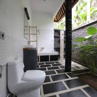 Deluxe Bungalow with Garden View