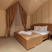 Two-Bedrooms Suite Queen