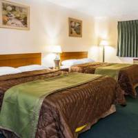 Standard Queen Room with Two Queen Beds - Non Smoking 