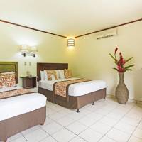 Standard Double Room with Garden View