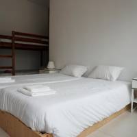 Quadruple Room with Private Bathroom