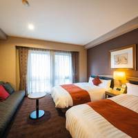 Twin Room with Extra Bed - Non-Smoking