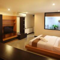 Grand Deluxe Double Room with Pool View