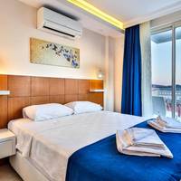Deluxe Double or Twin Room with Sea View