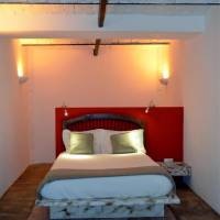 Two-Bedroom House (4 Adults)