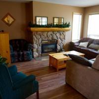 Two-Bedroom Suite with Hot Tub 