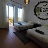 Twin Room, 2 Beds with Shared Bathroom