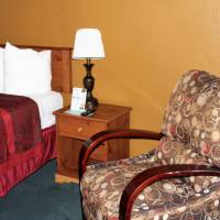 Standard Queen Room - Non-Smoking