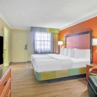 1 King Bed, Smoking