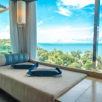 King Corner Studio with Ocean View