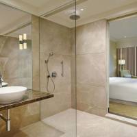 Deluxe King Room with City View
