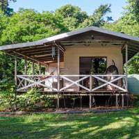 Cottage with Private Creek
