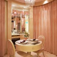 Standard Double Room Check-in After 10 PM / 標準雙人間-限22:00入住