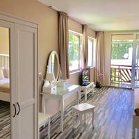Deluxe Double Room with Spa Bath 