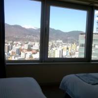 Corner Twin Room with High Floor - Non-Smoking
