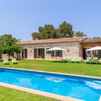 Four-Bedroom Villa (8 Adults)