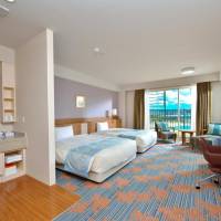 Premier Twin Room with Sea View- Non-Smoking