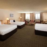 Executive Queen Room with Three Queen Beds - Non-Smoking