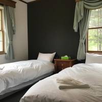 Double or Twin Room in Villa - Snowgum Lodge
