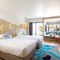 Deluxe Double or Twin Room with Balcony and Sea View