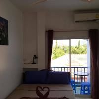 Apartment With Shared Bathroom