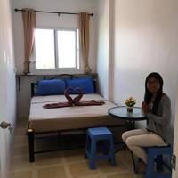 Apartment With Shared Bathroom