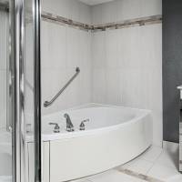 Suite with Spa Bath