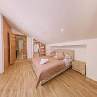 Studio (2 Adults + 2 Children)
