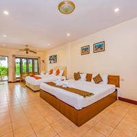 Deluxe Family Room