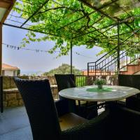 One-Bedroom Apartment with Balcony