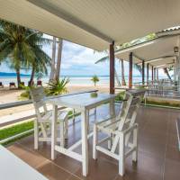Villa with Beach Access