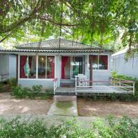 Deluxe Bungalow with Garden View