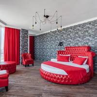 King Suite with Spa Bath